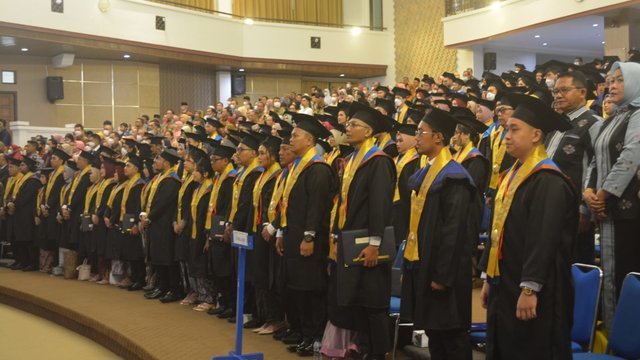 UNDIP Mewisuda 2.082 Mahasiswa | KRJOGJA