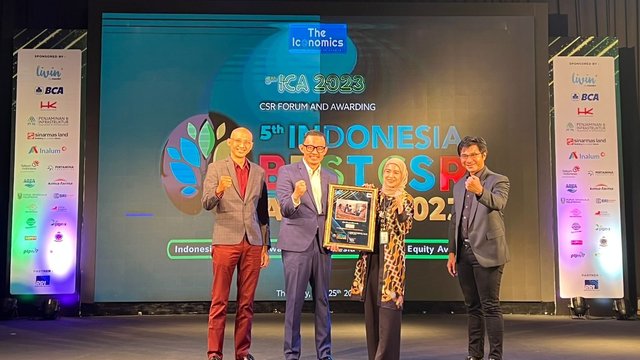 PT PII Terima Penghargaan Best CSR in Infrastructure Guarantee Sector Industry 2023