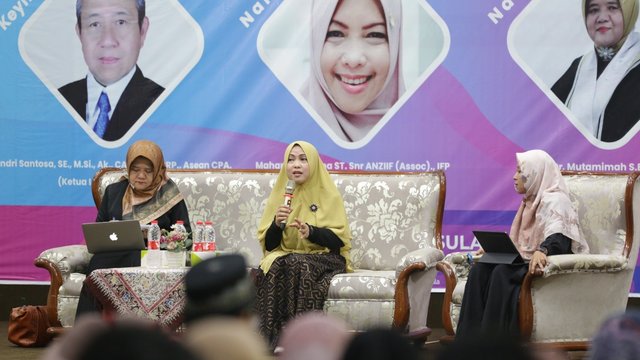 HMJ Akuntansi Unissula Perluas Kompetensi Fintech