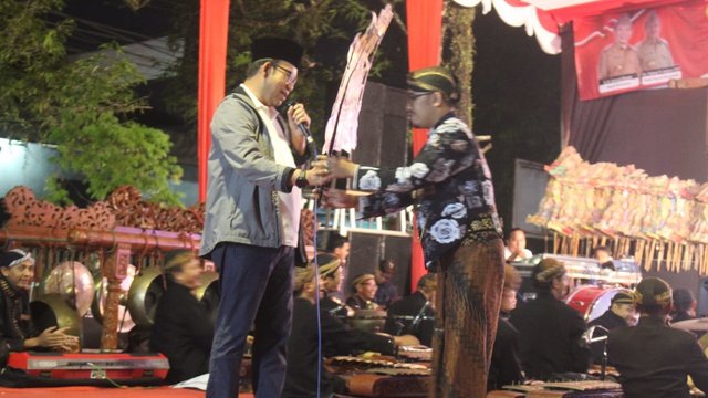 Pagelaran Wayang Kulit Tutup Peringatan Hardiknas Banyumas