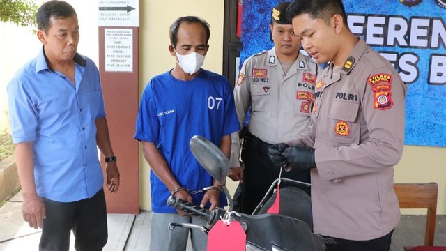 Gelap Mata, Motor Milik Tetangga Digasak