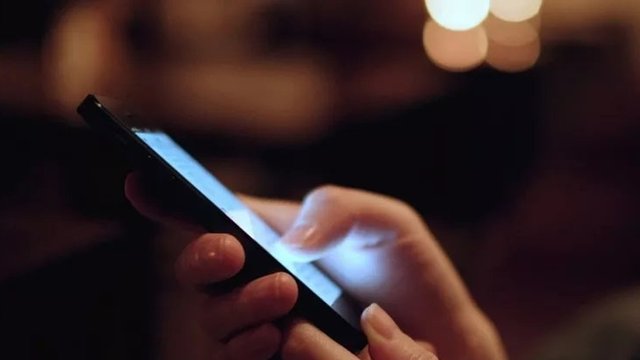 GB Whatsapp Revolution: Membuat Pesan Anda Menonjol