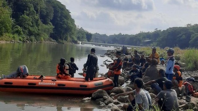 Swafoto Terjatuh, Hanyut dan Tenggelam di Sungai Progo