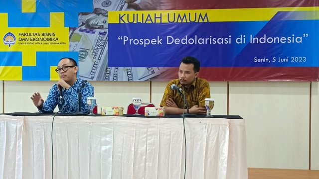 Dolar AS Mulai Ditinggalkan untuk Perdagangan Internasional