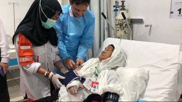 Cegah Demensia, Tenaga Kesehatan Ajak Jemaah Haji Lansia Bersosialisasi