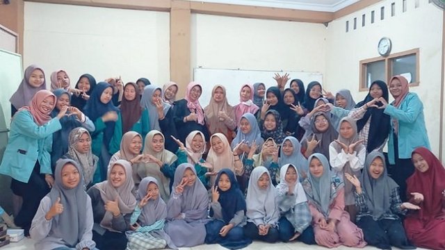 Kembangkan Santri, TPM UNS Beri Pelatihan Memasak dan Manajerial di Ponpes Al Miftah