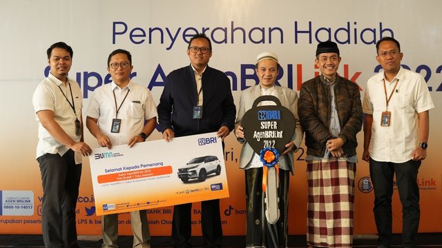 BRI Beri Kejutan 2 Mobil untuk Super AgenBRILink
