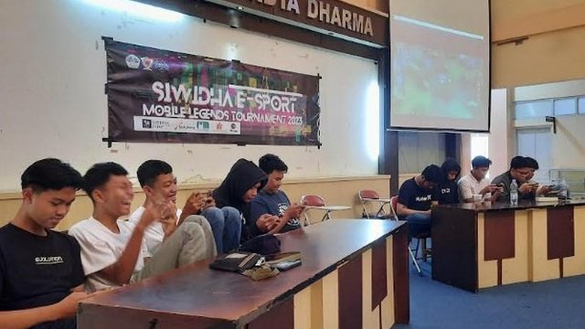 Esport Mobile Legends Tournament Unwidha Klaten Gempar