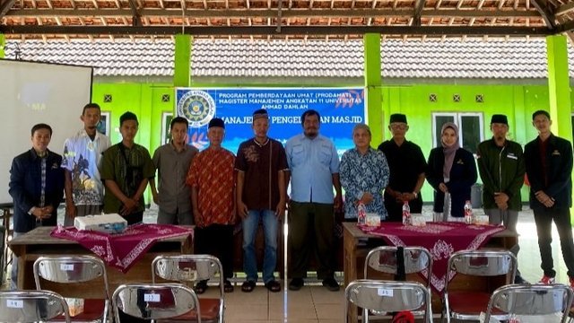 Idealnya, Masjid Jadi Pusat Pembinaan Umat