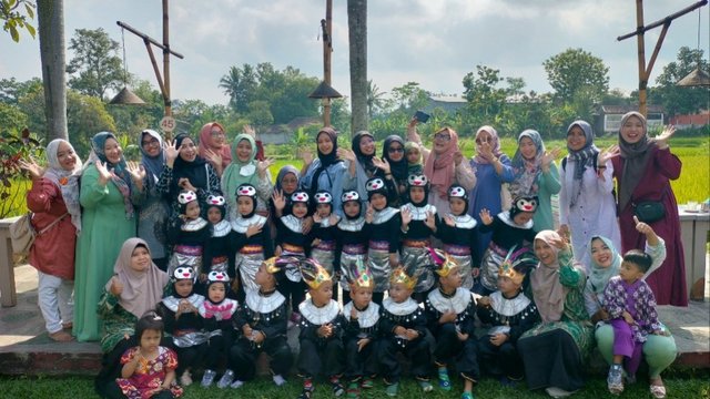 KB/TK ABA Taruna Minomartani Gelar Wisuda dan Tutup Tahun