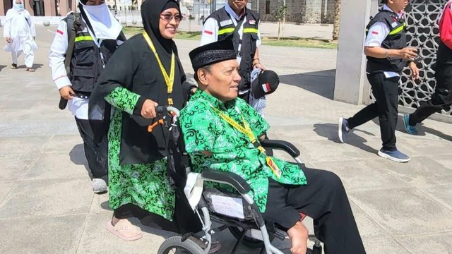 Jamaah Haji Dapat Minuman dan Snack Gratis dari Al Wukala