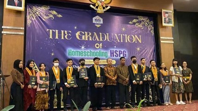 Banyak Ukir Prestasi, 122 Siswa Homeschooling HSPG Yogyakarta, Diwisuda