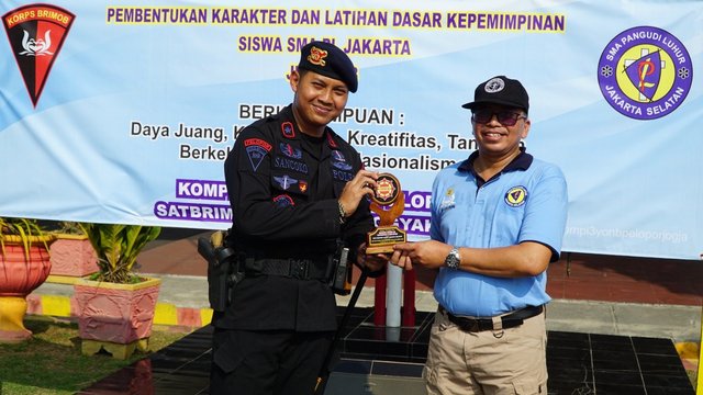 LDK SMA Pangudi Luhur Jaksel di Mako Brimob