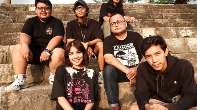 Bangun Networking, NARCHOLOCOS dan The Suse Rilis Split Album