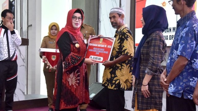 Puan Maharani Salurkan Bantuan 399 Unit RTLH di Sukoharjo