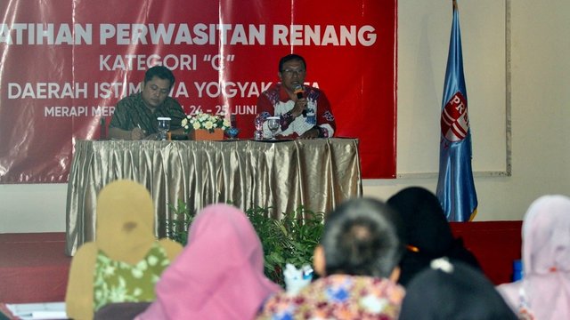PRSI DIY Adakan Gembleng Wasit Renang Lisensi C