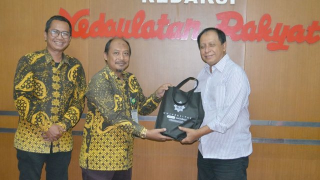 NIU Anugerahkan DR HC untuk GKR Mangkubumi