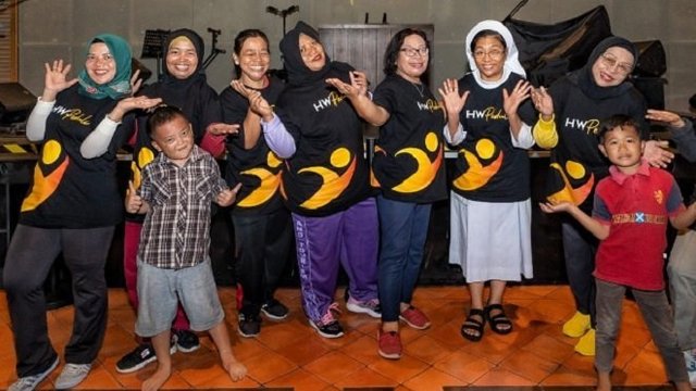 HW Peduli Ajak Warga Sehat dengan Senam dan Berbagi Bantuan