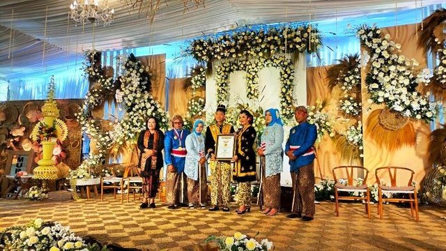 Pernikahan Pakai Dekorasi Bahan Serat Alami Tebanyak, Murakabi Craft Raih Rekor MURI