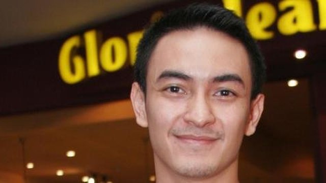 KPK Periksa Zumi Zola | KRJOGJA