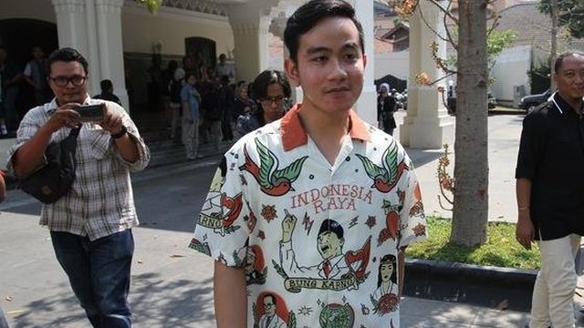 Rocky Gerung Ngaku Teman, Gibran: Oh, So Sweet!