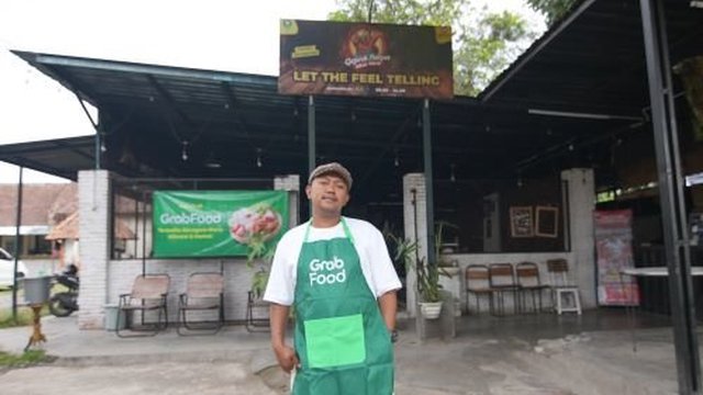 Dari Buka Usaha Cari Uang Kuliah, Kini Hamit Pekerjakan Mereka yang Putus Sekolah