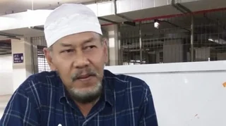 Keluarga Bawa Jenazah Pilot SJ 182 Kapten Afwan ke Rumah Duka Hari Ini