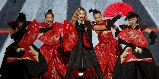 Insiden Buah Dada Tersembul di Konser Madonna