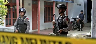 Densus 88 Tangkap Dua Terduga Teroris di Karawang
