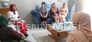 Senator Wanita Asal Sumsel Sambangi Ketua PKK Kota Palembang