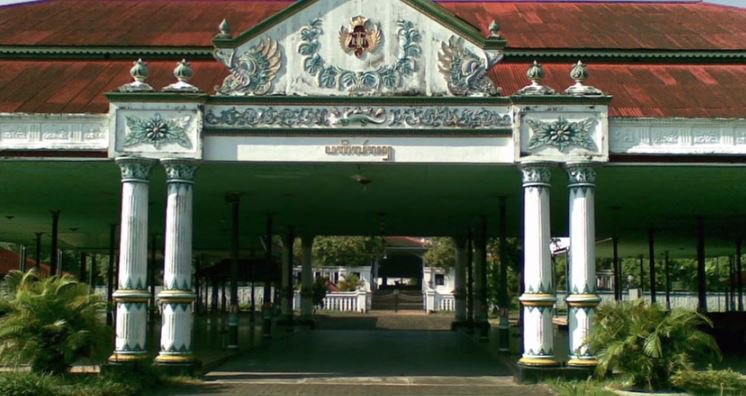 5 Tempat Paling ANGKER Di INDONESIA! kevin hendrawan © kevin hendrawan