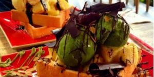 Bandung - Merdeka.com  Uniknya lampu hias bambu kreasi 