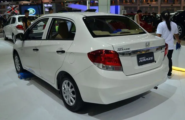 Amaze Honda Brio Sedan Idaman - Small Sedan Brio yang Irit 