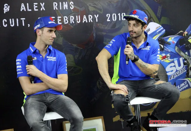 Andrea Iannone Dan Alex Rins Kunjungi Indonesia Pembalap Motogp Suzuki Ecstar Andrea Iannone Dan Alex Rins Kunjungi Indonesia Galeri Foto Otosia Com Otosia Com