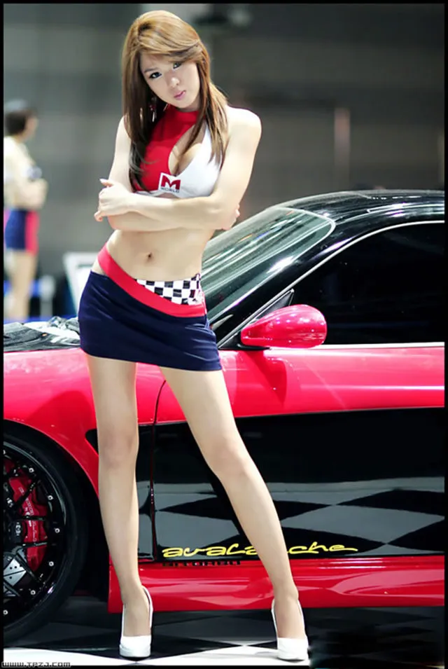 Auto Girls dari Negeri Tirai Bambu - Para Model Otomotif 