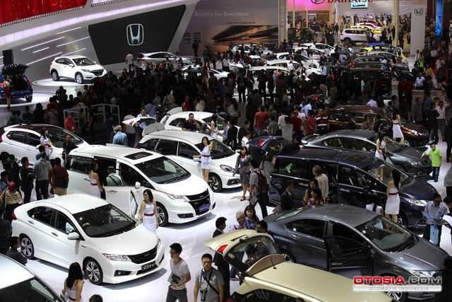 Booth Honda IIMS 2014 - Booth Honda Selayang Pandang 