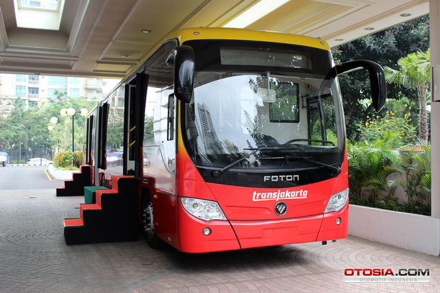 Bus Foton Transjakarta Buatan Cina - Bus Foton 