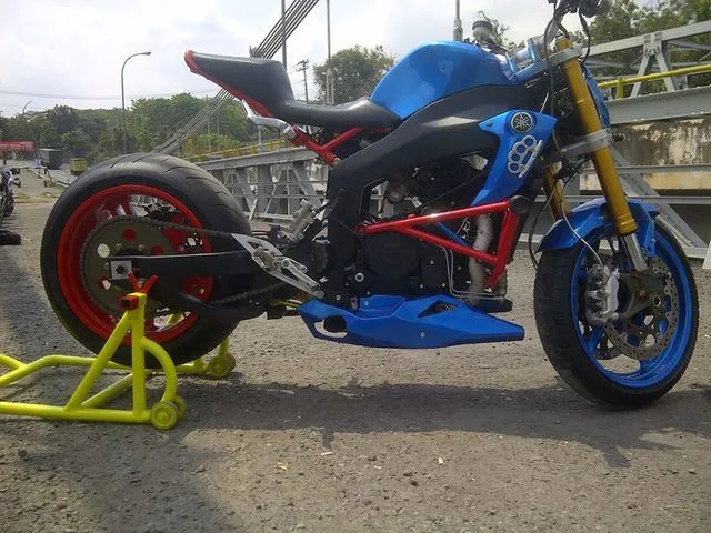 Byson Jogja Tampil Beda - Byson Ban Gambot Karya MP Custom 