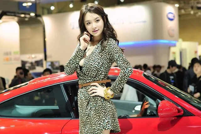 Cantiknya SPG Korea - Pose Menawan Model Asal Korea Part 3 