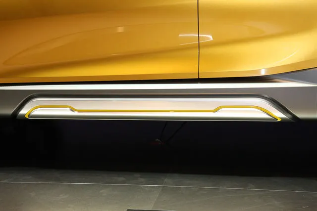 Detail Sudut Luar Datsun GO-Cross - Menilik Detail Sudut 