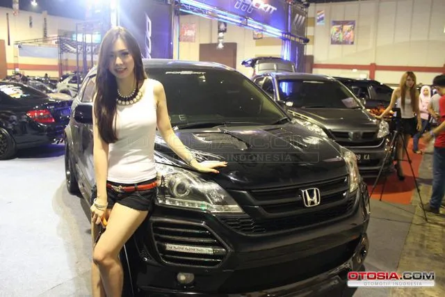 Gadis HIN Surabaya 2013 Part 2 - Pesona Gadis Cantik di 