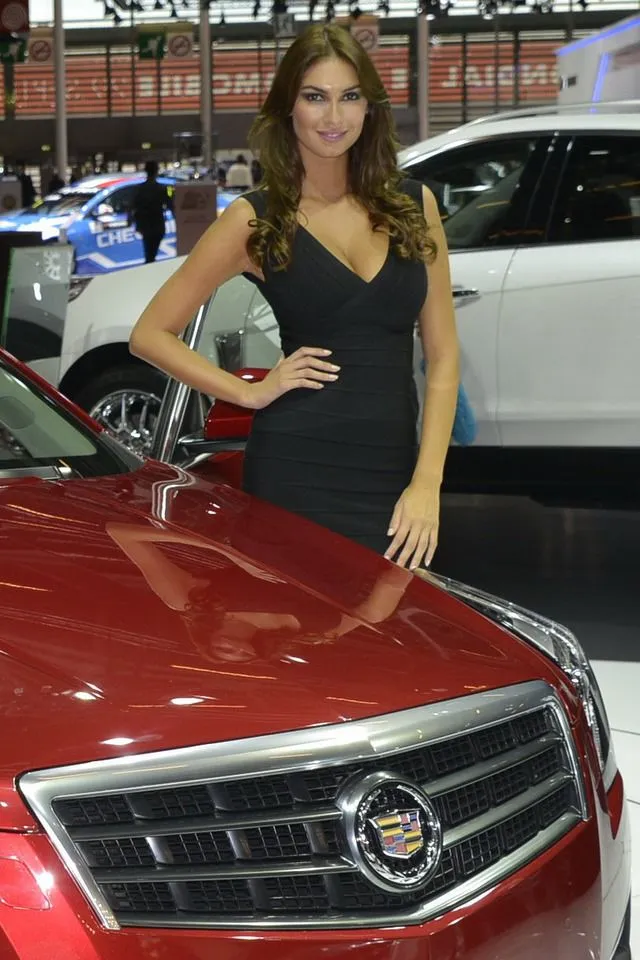 Gadis Paris Motor Show 2012 Part 2 - Para Model Cantik dan 