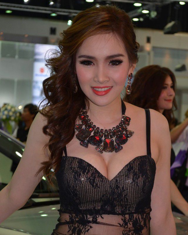 Gadis Thai Motor Expo 2012 - Part 2 - Puluhan Gadis Cantik 