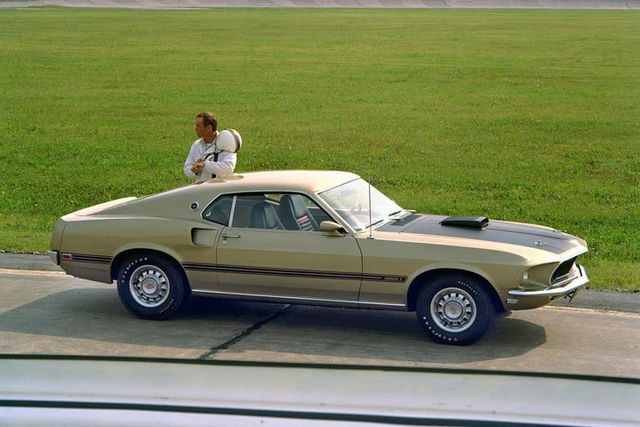 Generasi Klasik Ford Mustang - Ford Mustang dari Masa ke 