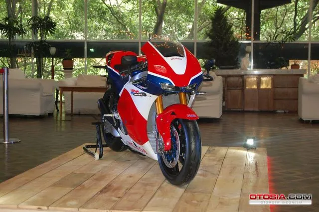 Honda Boyong RC213VS ke Indonesia AHM Boyong Honda