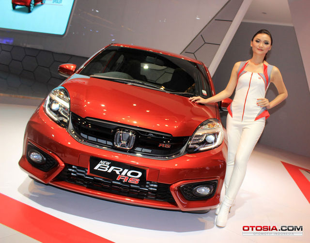 Honda Brio RS - Honda Brio RS Tampil Kece di IIMS 2016 