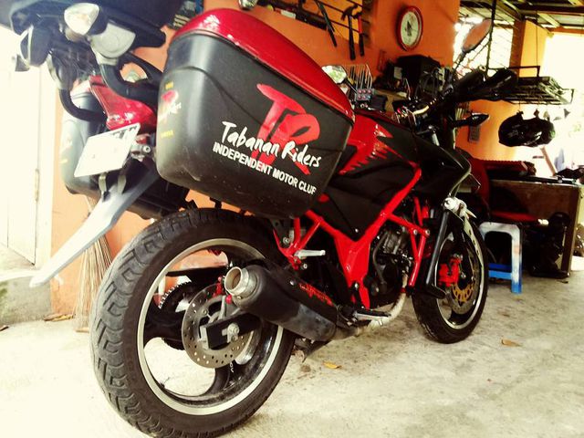 Honda CB150R Touring  Perkuat Kesan Touring  Honda CB150R  