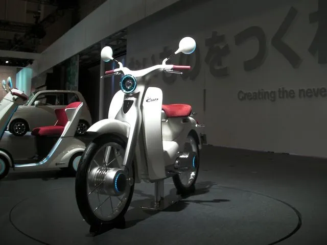 Honda EV Cub Concept Tokyo Motor Show 2009 - Honda EV Cub 