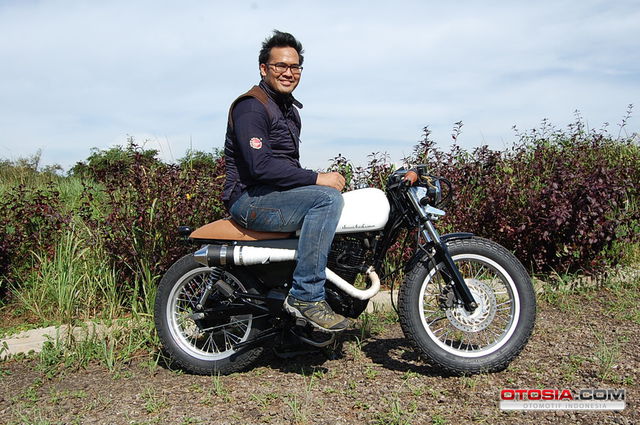 Honda Megapro  Kombinasi Cafe Racer dan Scrambler Tampil 