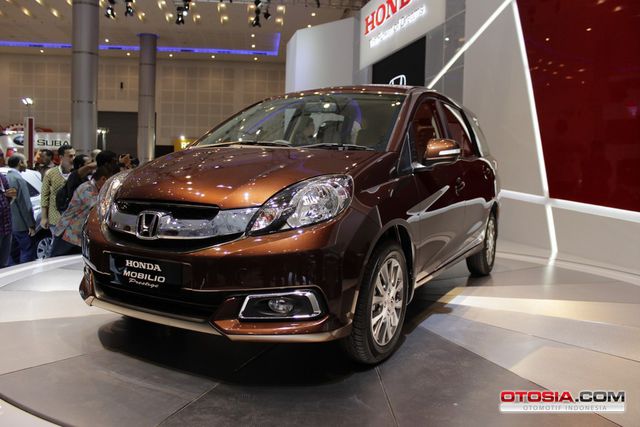  Honda  Serahkan Honda  Mobilio  Kepada 160 Konsumen Otosia com